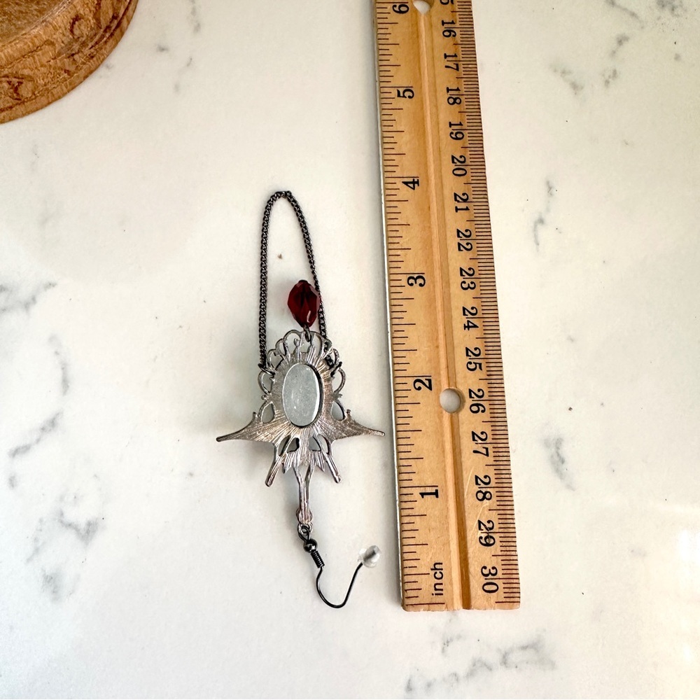 2/$30🌵 Black Bat Green Stone Earrings Dangle Chain Red Bead Gothic Jewelry NEW - Picture 10 of 11